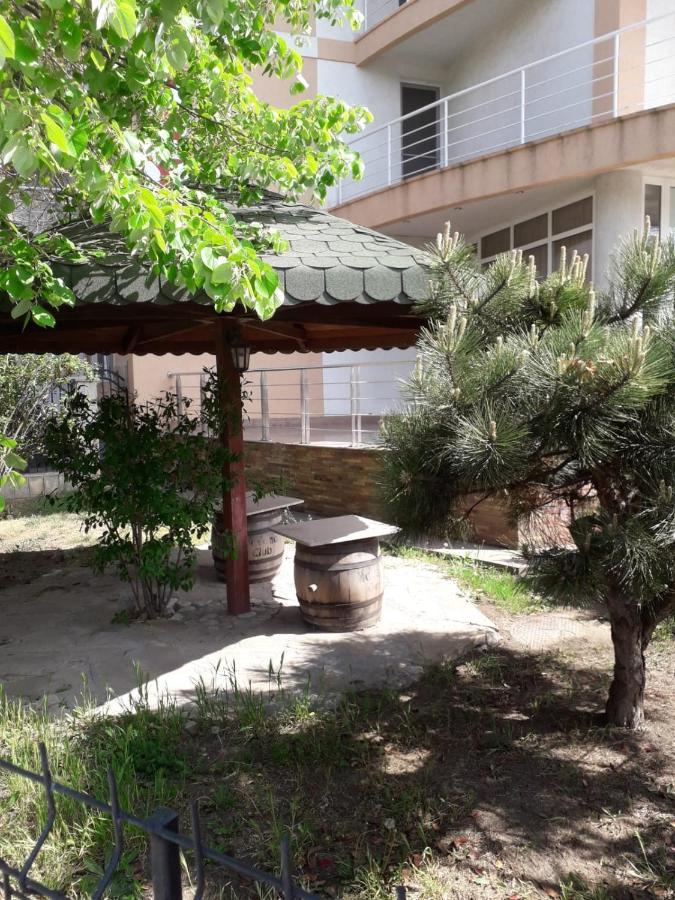 Holiday Hotel